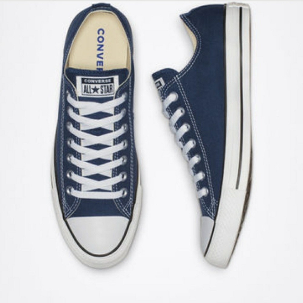 Unisex Chuck Taylor All Star Navy Low Cut Converse - Picture 2 of 8